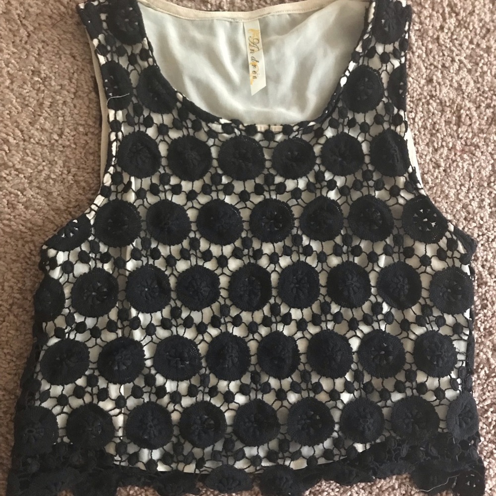Crop tank with black overlay detailing